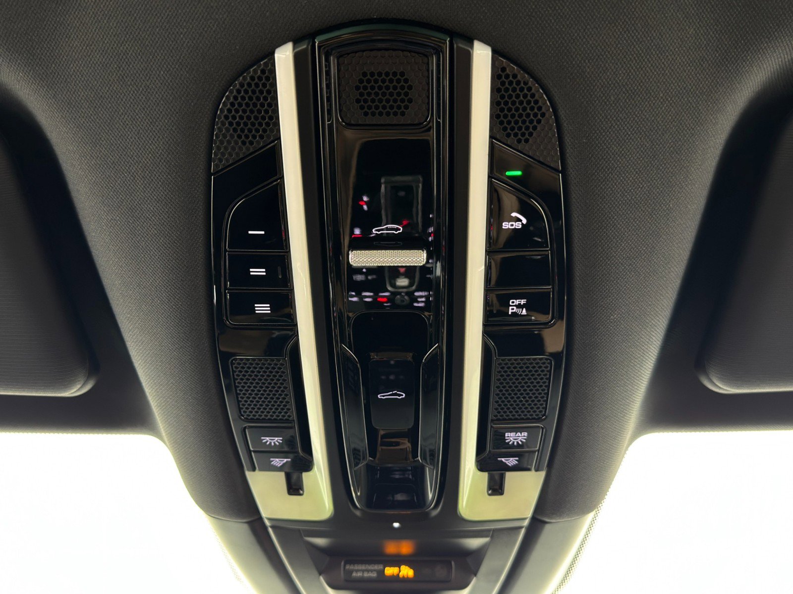 Used 2019 Porsche Cayenne E-Hybrid image 34