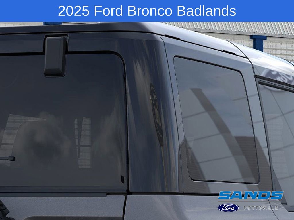 New 2025 Ford Bronco Badlands image 25