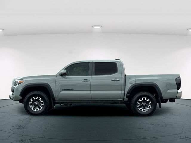 Used 2023 Toyota Tacoma TRD Off-Road AWD/4WD image 3
