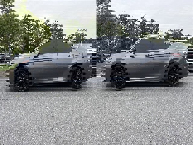 Used 2022 Toyota Camry XSE image 2