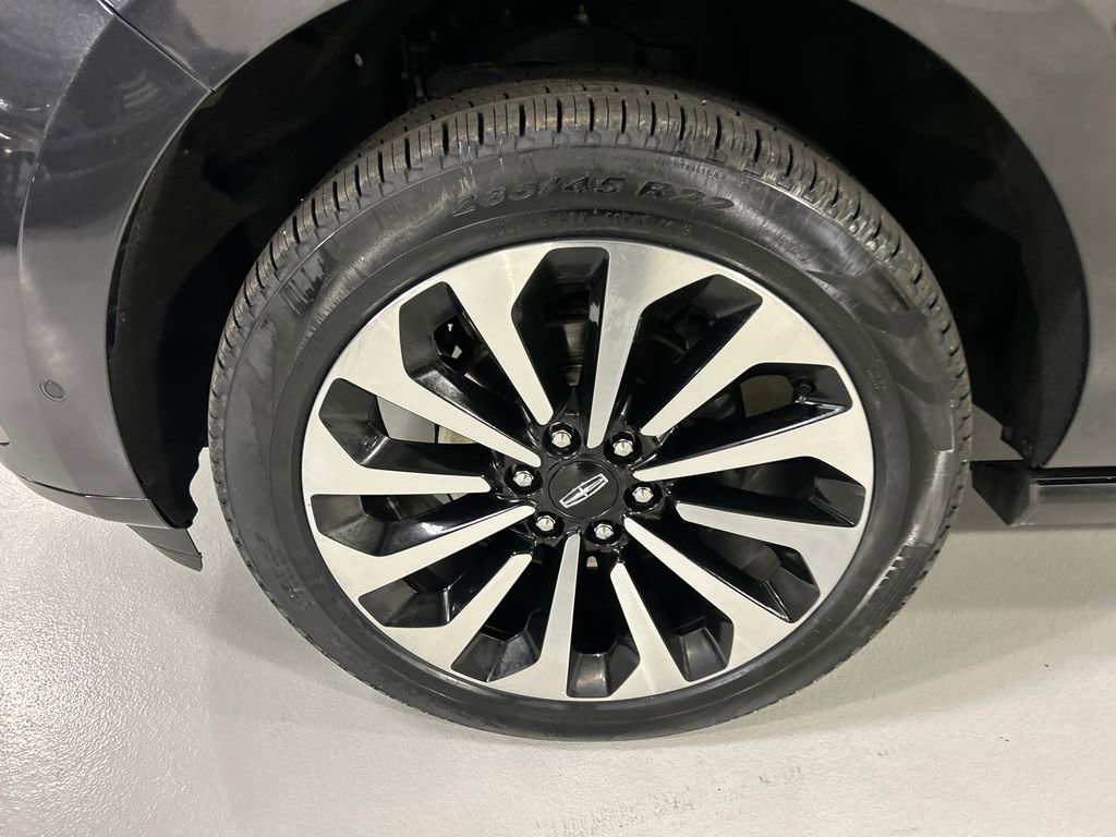 Used 2023 Lincoln Navigator Reserve image 8