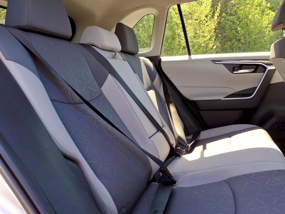 Certified 2024 Toyota RAV4 XLE FWD image 12