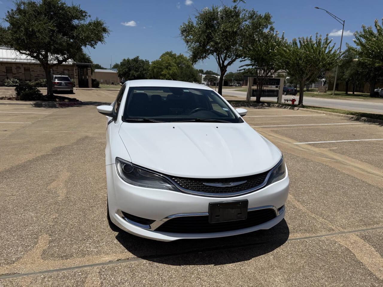 Used 2015 Chrysler 200 Limited w/ Convenience Group FWD image 7