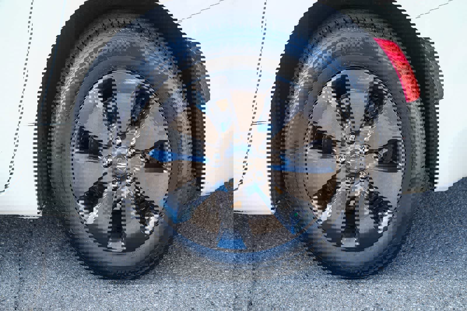 Used 2020 Chrysler Pacifica Limited w/ Advanced Safetytec Group image 9