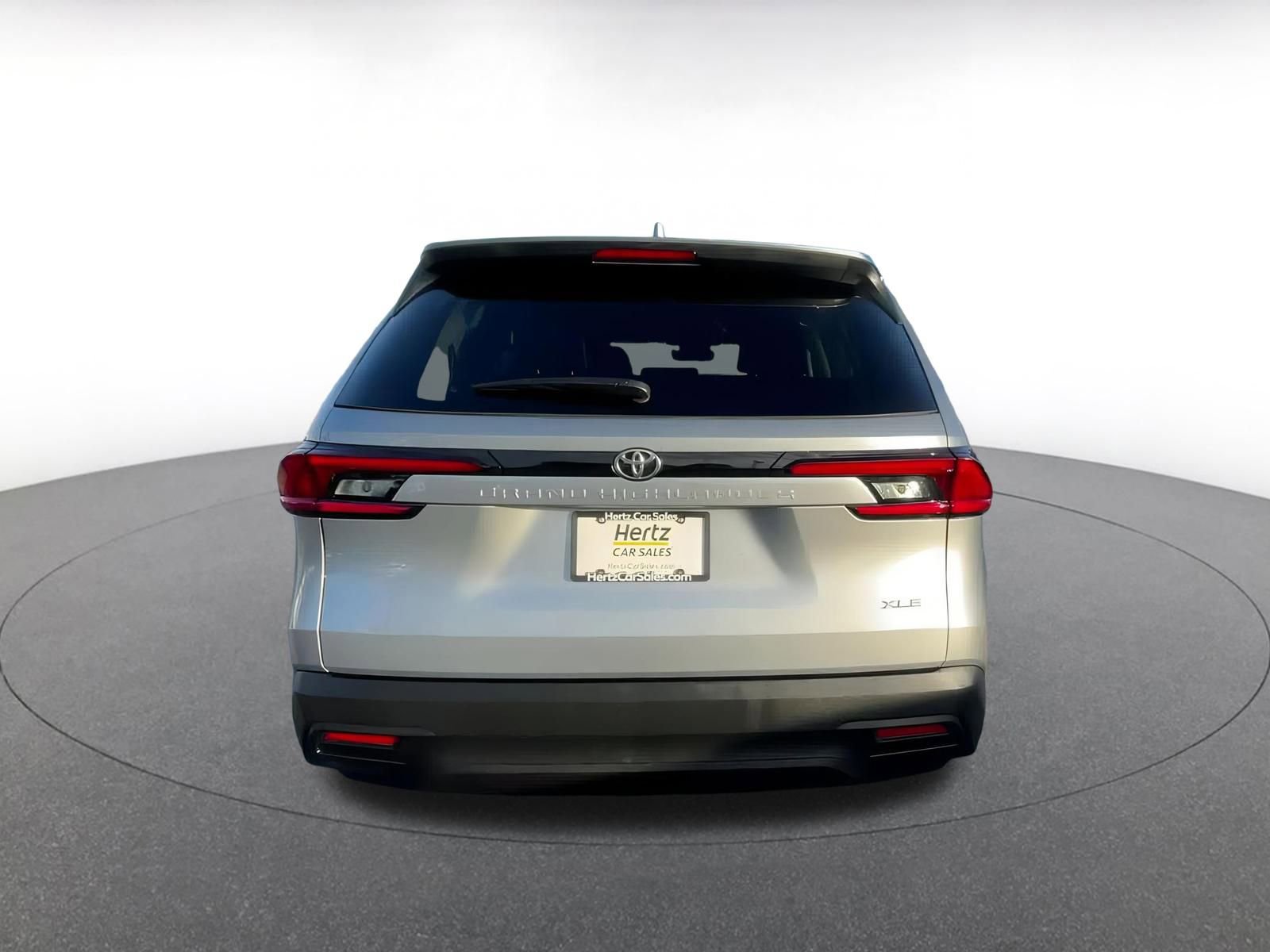 Used 2025 Toyota Grand Highlander FWD image 12