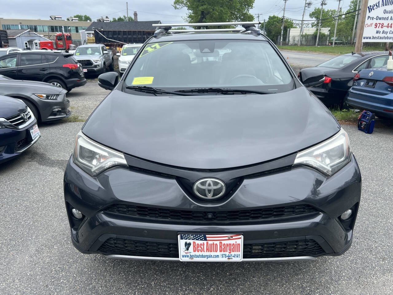 Used 2017 Toyota RAV4 SE image 4