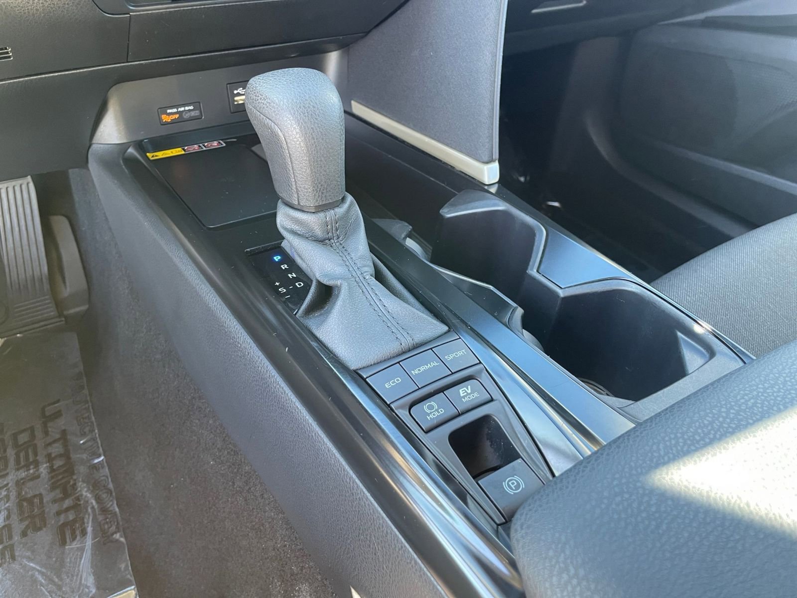 Used 2025 Toyota Camry LE image 41