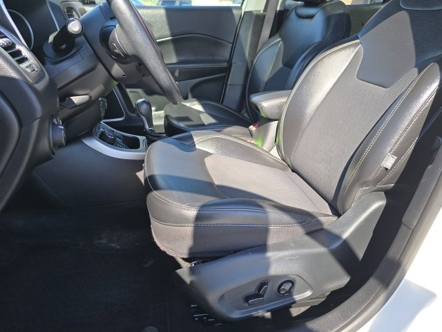 Used 2019 Jeep Compass Latitude w/ Cold Weather Group image 13