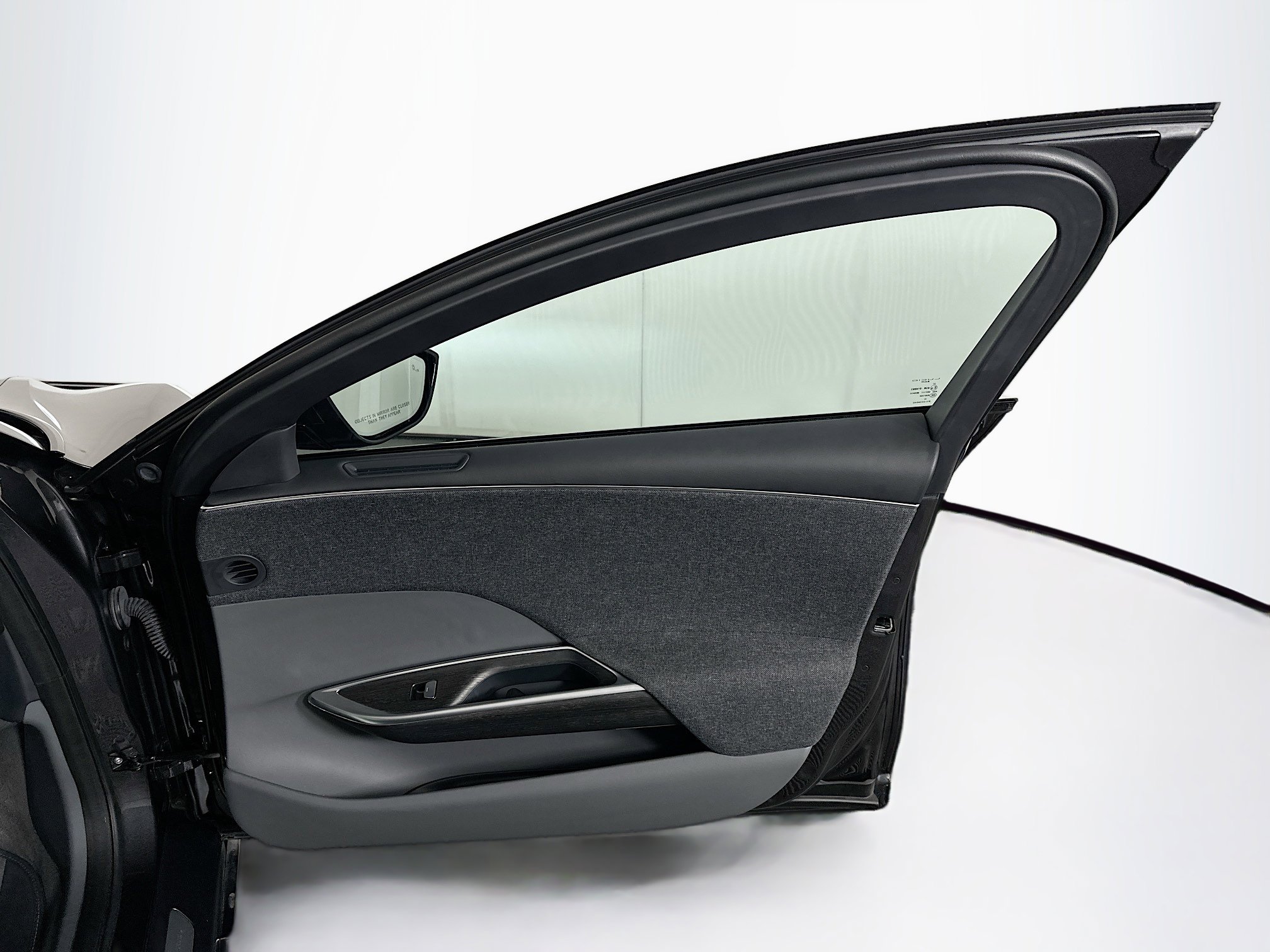 Used 2024 Lucid Air Touring AWD/4WD image 32