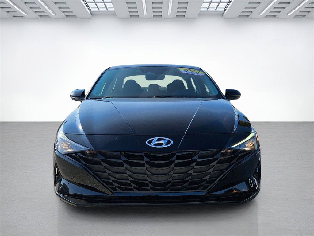 Used 2023 Hyundai Elantra Blue image 3