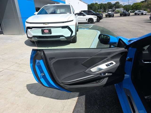 Used 2023 Chevrolet Corvette Stingray Coupe w/ 1LT RWD image 13