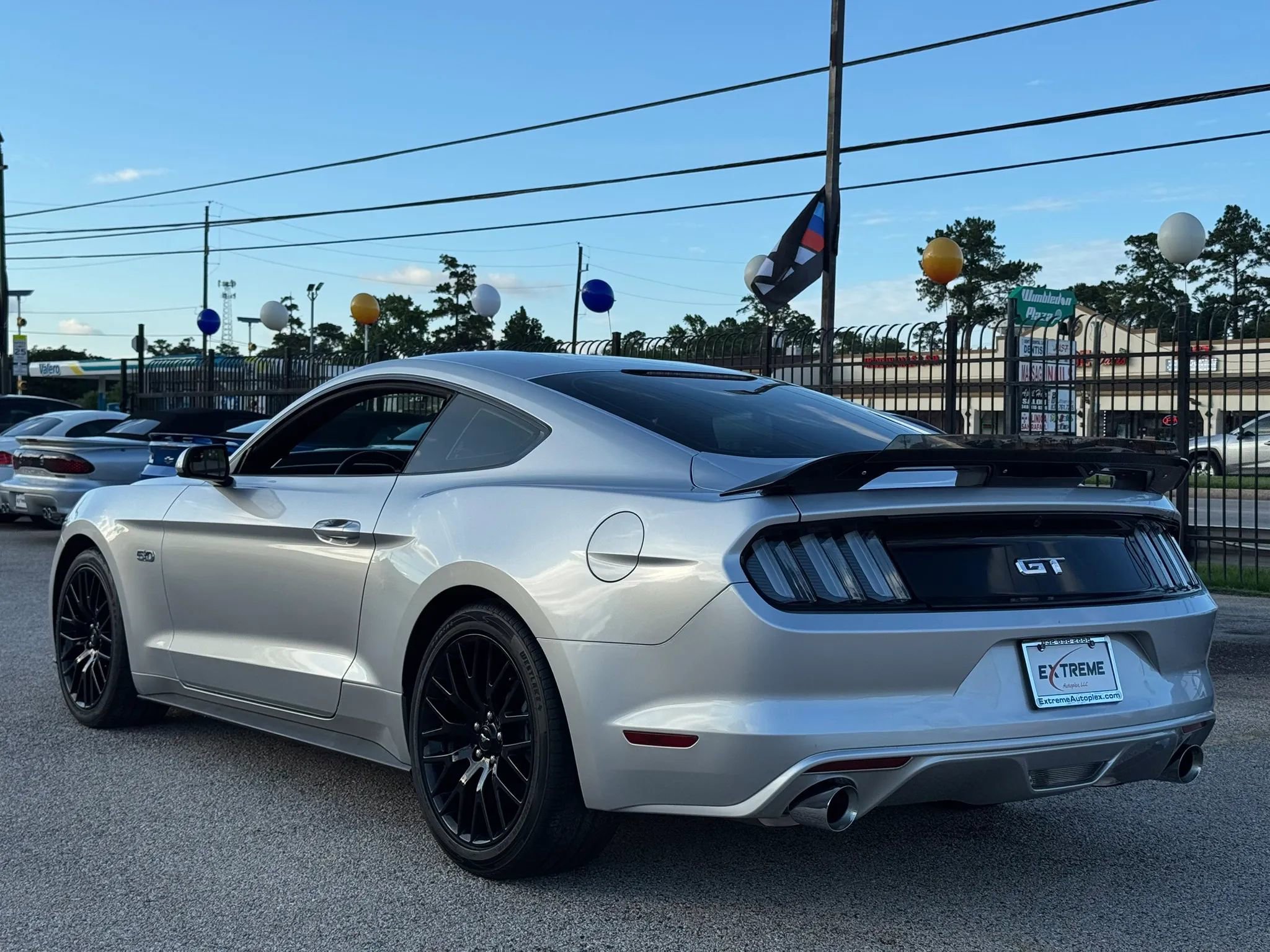 Used 2015 Ford Mustang GT RWD image 8