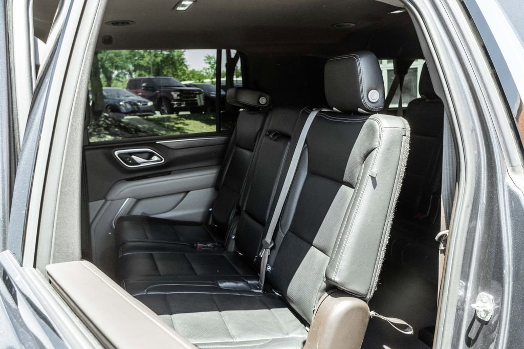 Used 2021 Chevrolet Suburban LS AWD/4WD image 22