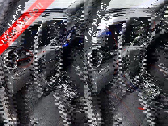 Used 2025 Chevrolet Trax RS w/ Sunroof Package image 10