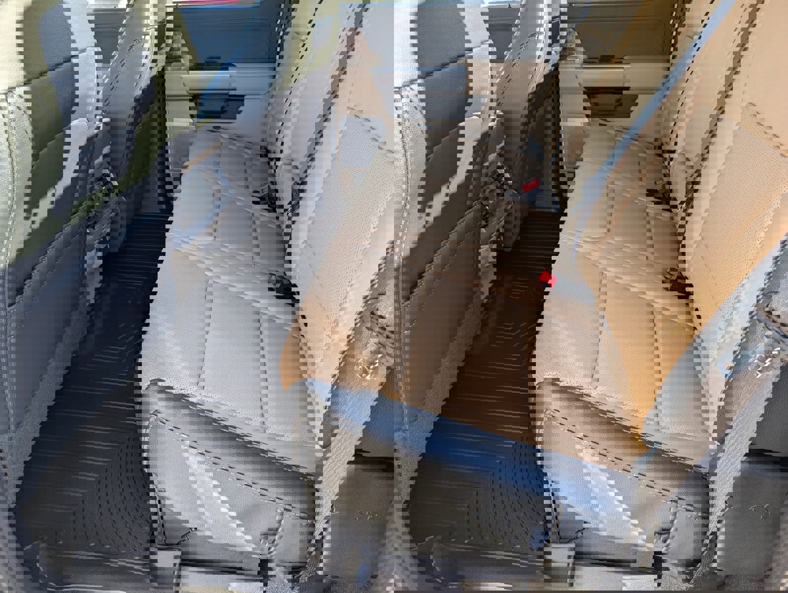 New 2026 Ford F250 Lariat w/ Lariat Premium Package image 30