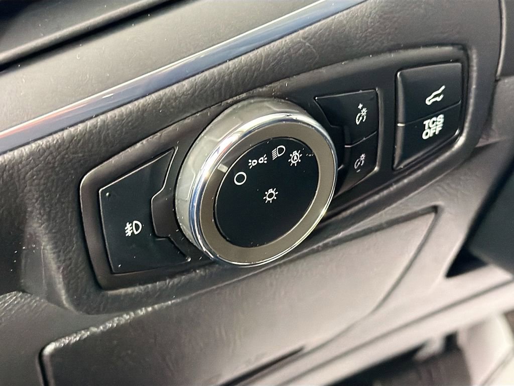 Used 2024 Ford Edge Titanium image 10