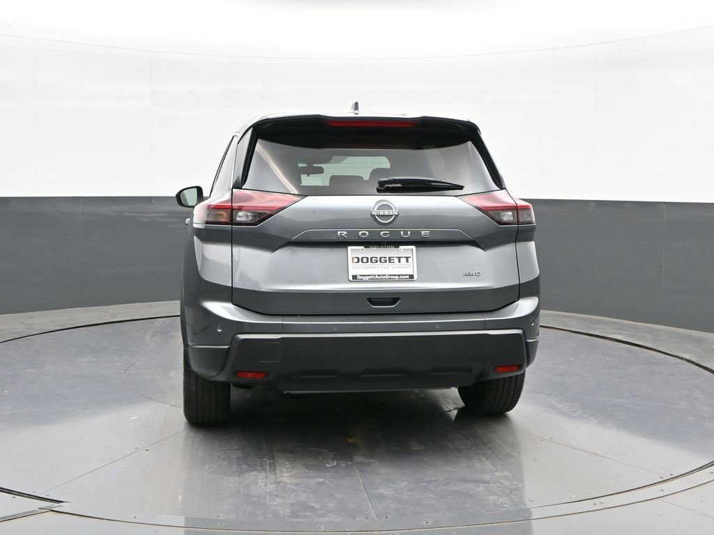 Used 2025 Nissan Rogue SV AWD/4WD image 8