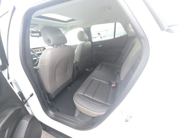 Used 2026 Chevrolet Trax ACTIV w/ Sunroof Package image 25