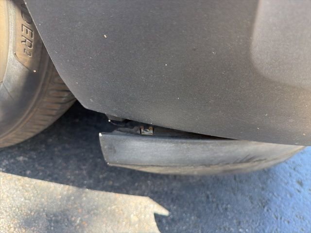 Used 2017 Ford Explorer XLT image 16