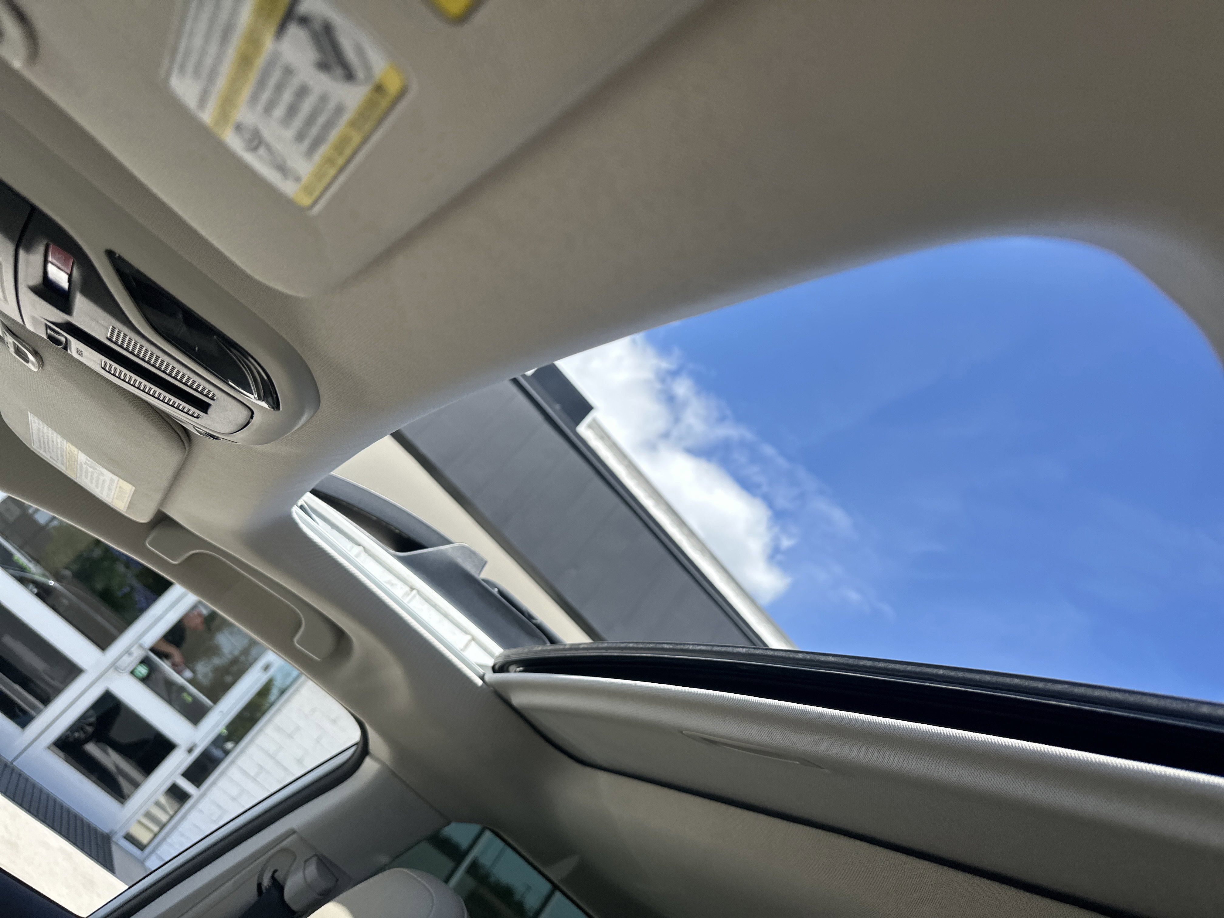 Used 2023 Subaru Outback Limited image 11