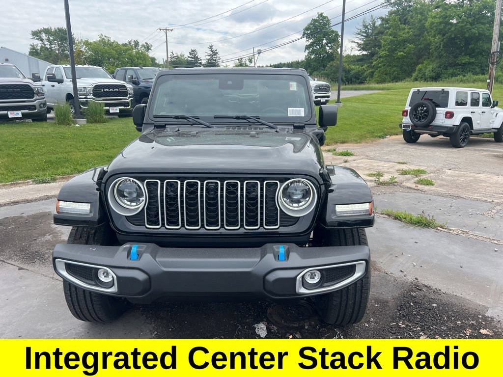 New 2024 Jeep Wrangler Unlimited Sahara w/ Technology Group AWD/4WD image 9