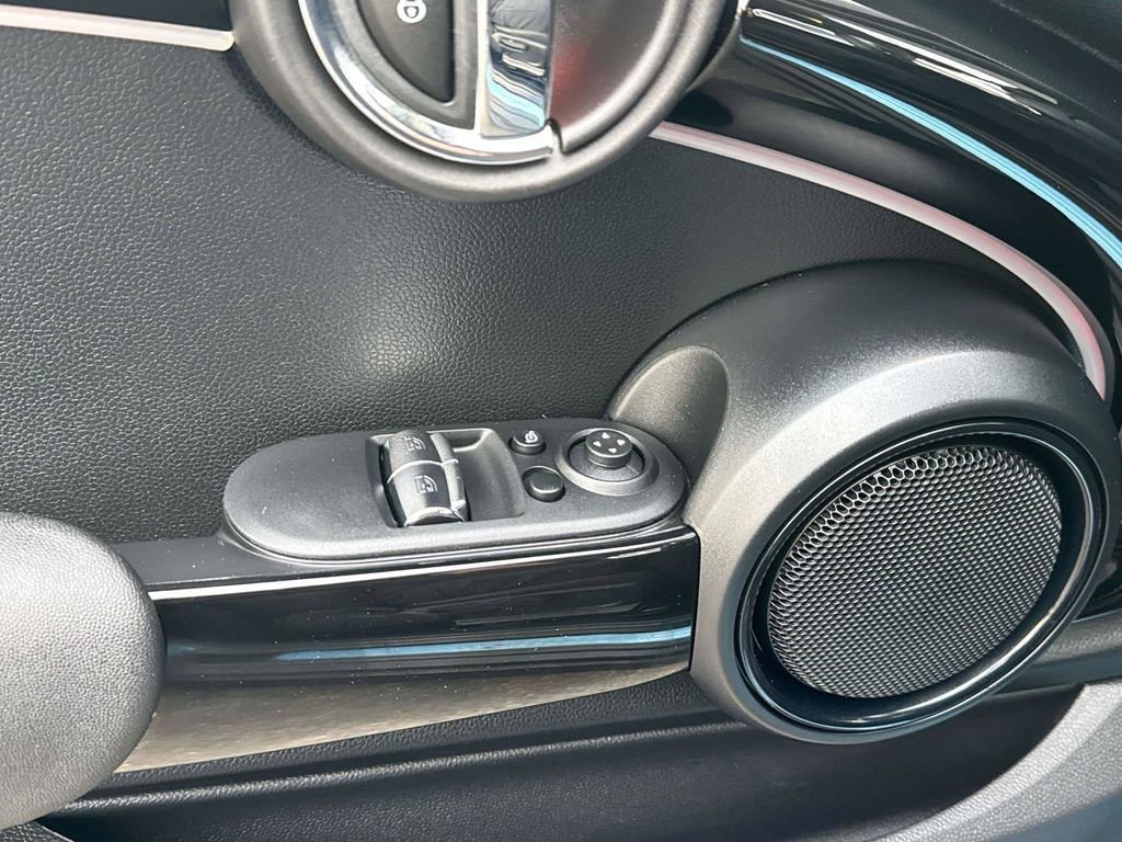 Used 2024 MINI Cooper S image 21