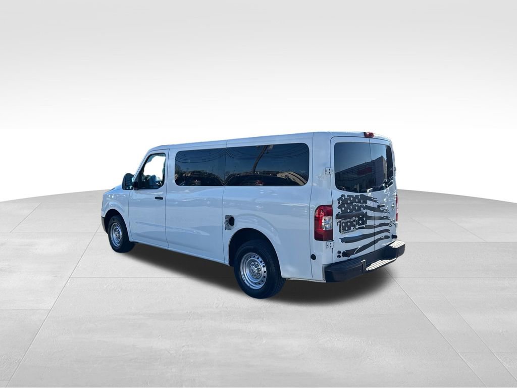 Used 2016 Nissan NV 3500 S image 4