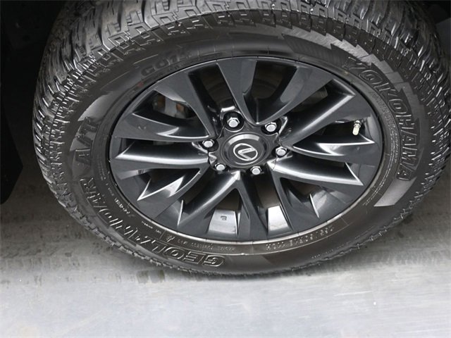 Used 2021 Lexus GX 460 Premium image 32