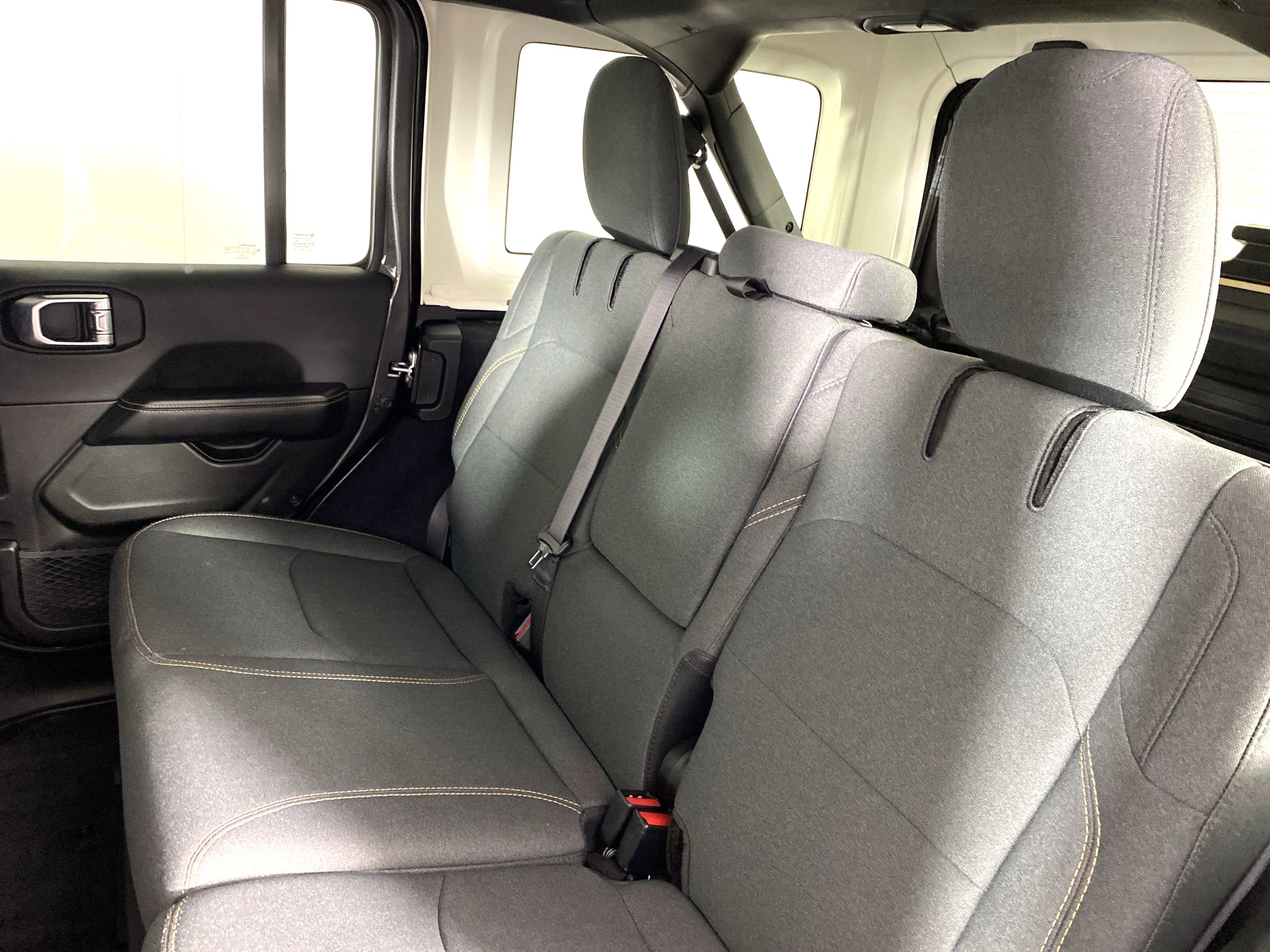 Used 2025 Jeep Wrangler Sahara w/ Safety Group image 31