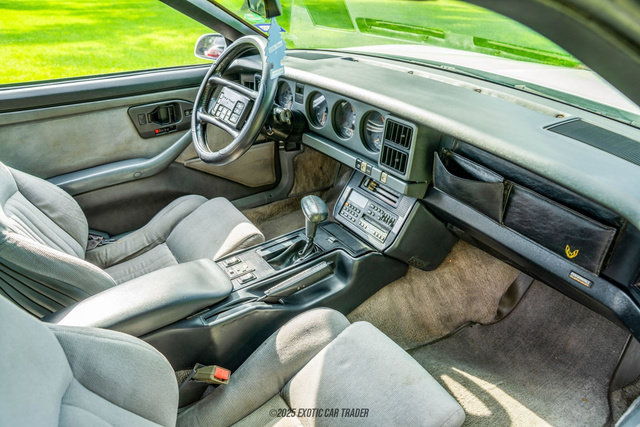 Used 1989 Pontiac Firebird Trans Am RWD image 66
