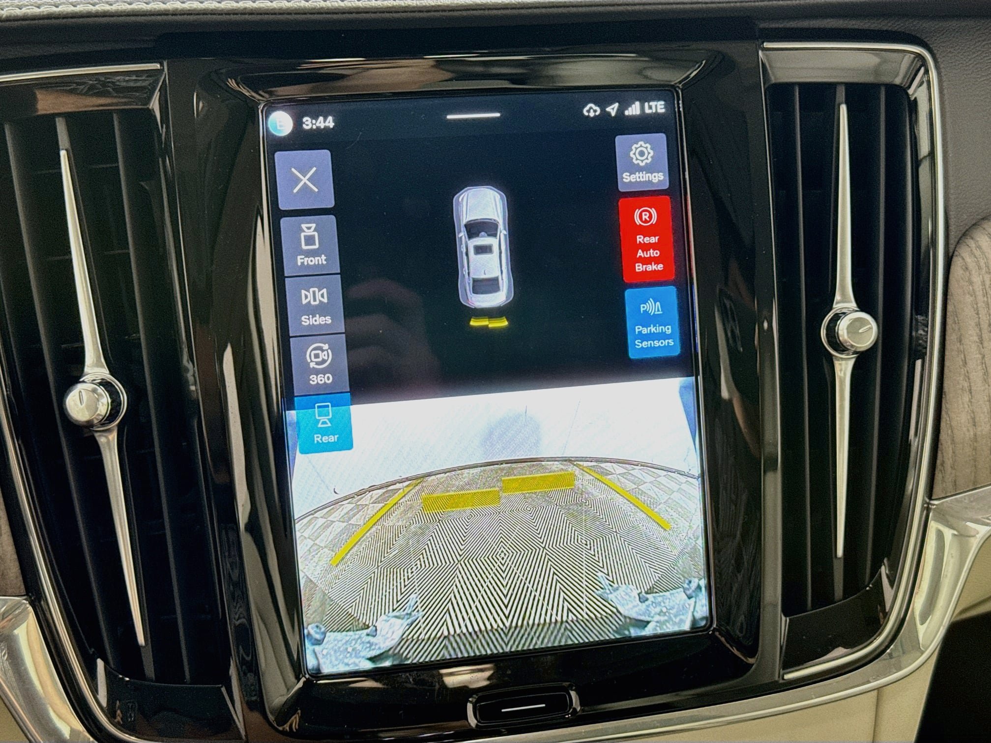 Used 2023 Volvo S90 B6 Ultimate w/ Lounge Package AWD/4WD image 3