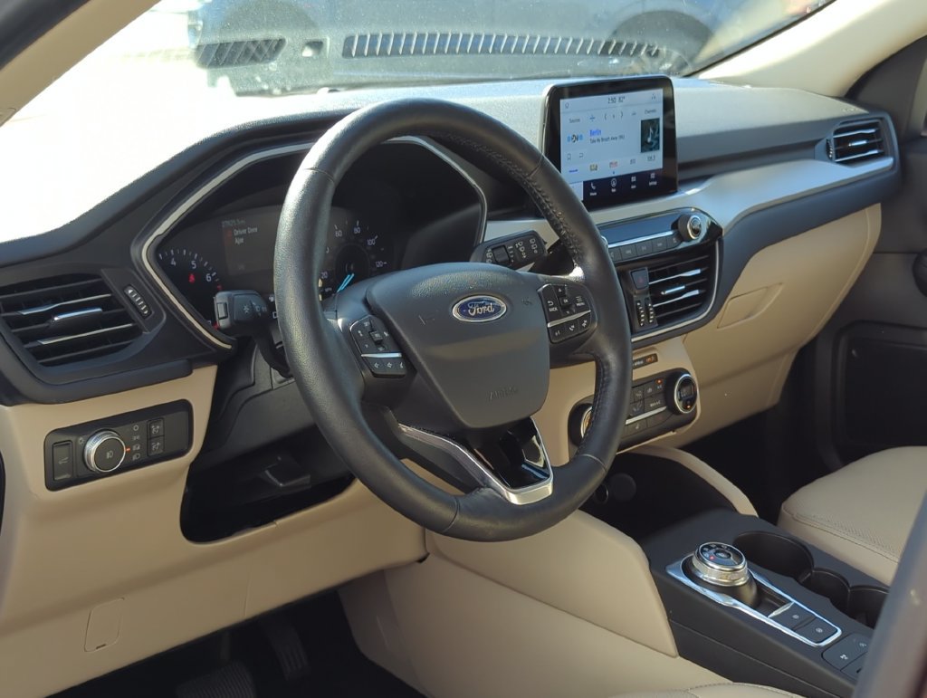 Used 2020 Ford Escape SEL FWD image 11