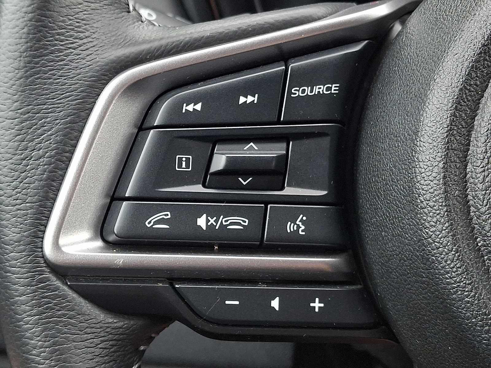 Used 2023 Subaru Legacy Premium AWD/4WD image 17