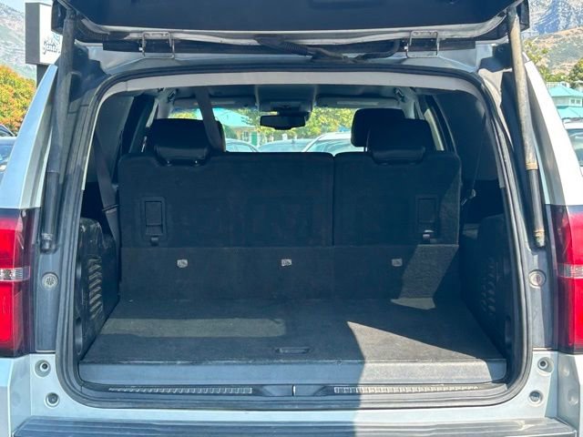Used 2020 Chevrolet Suburban LT image 31