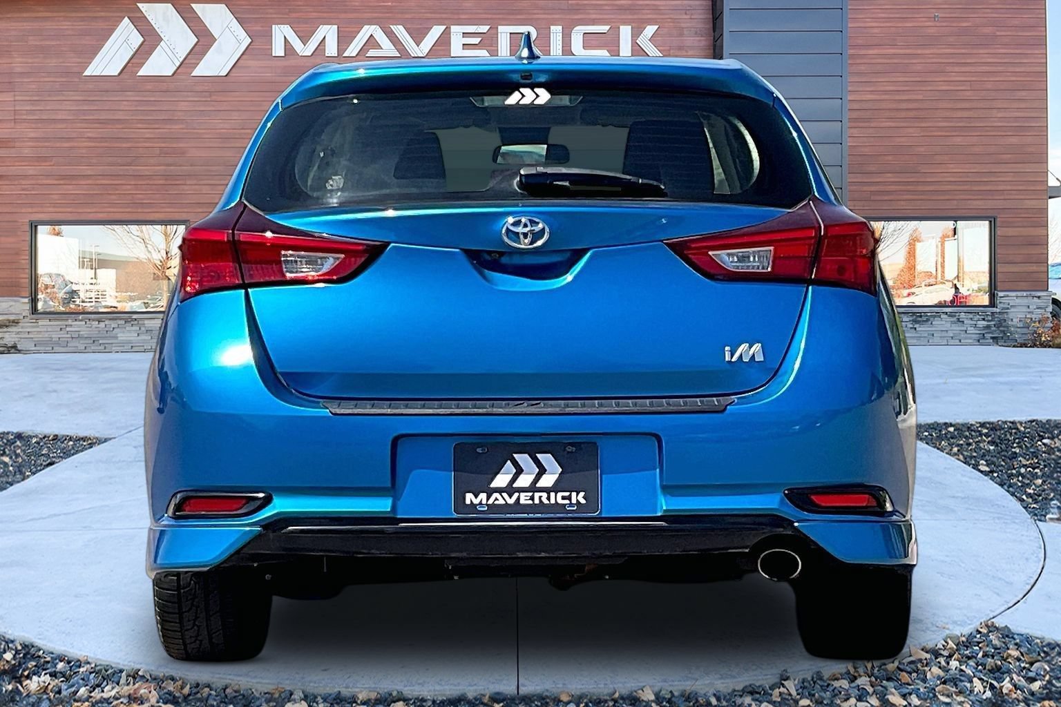 Used 2018 Toyota Corolla iM w/ All-Weather Mat Package FWD image 6