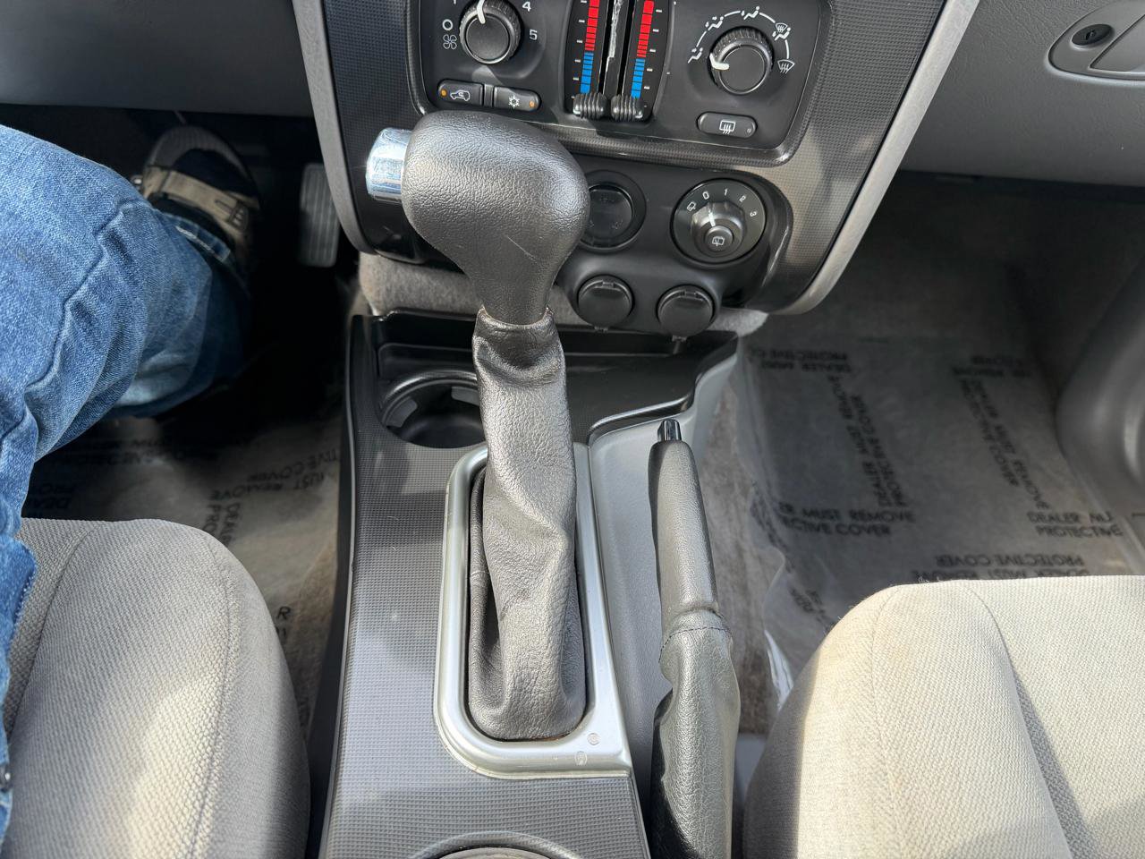 Used 2005 GMC Envoy SLE image 14