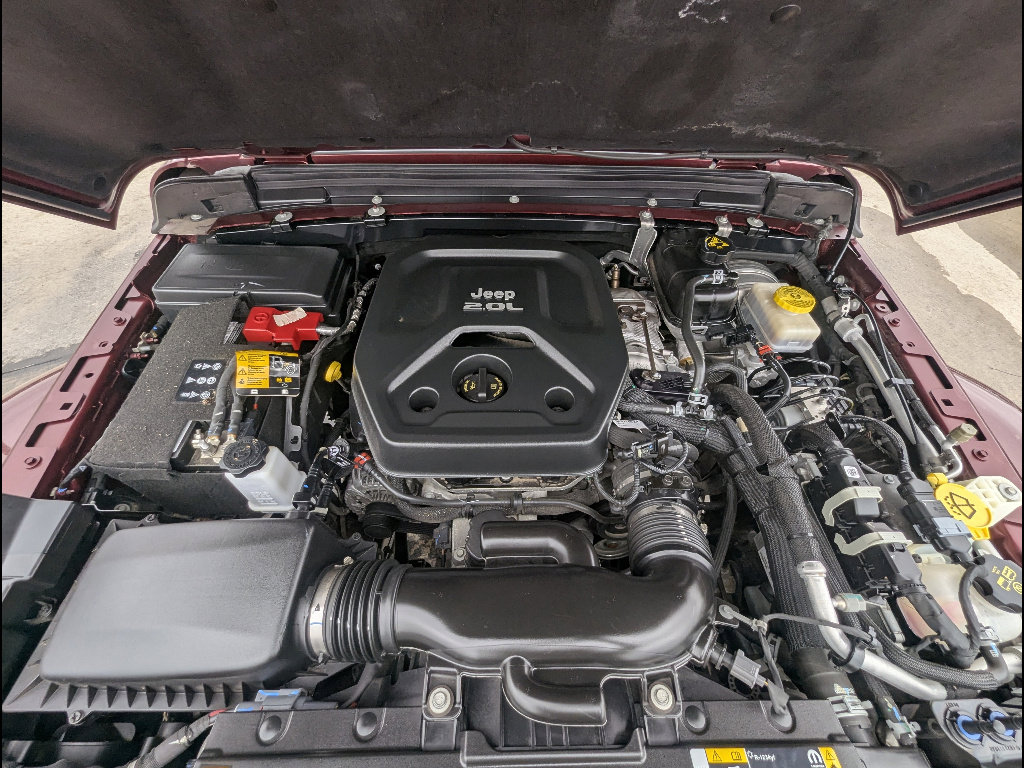 Used 2021 Jeep Wrangler Unlimited Sahara AWD/4WD image 16