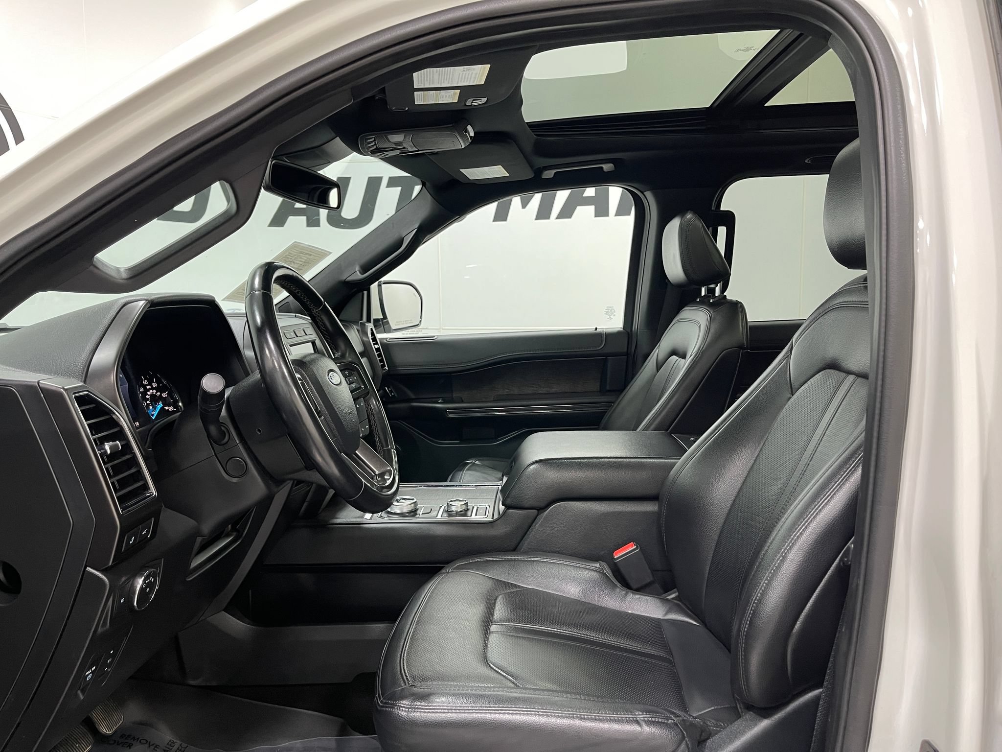 Used 2021 Ford Expedition Max Limited AWD/4WD image 13