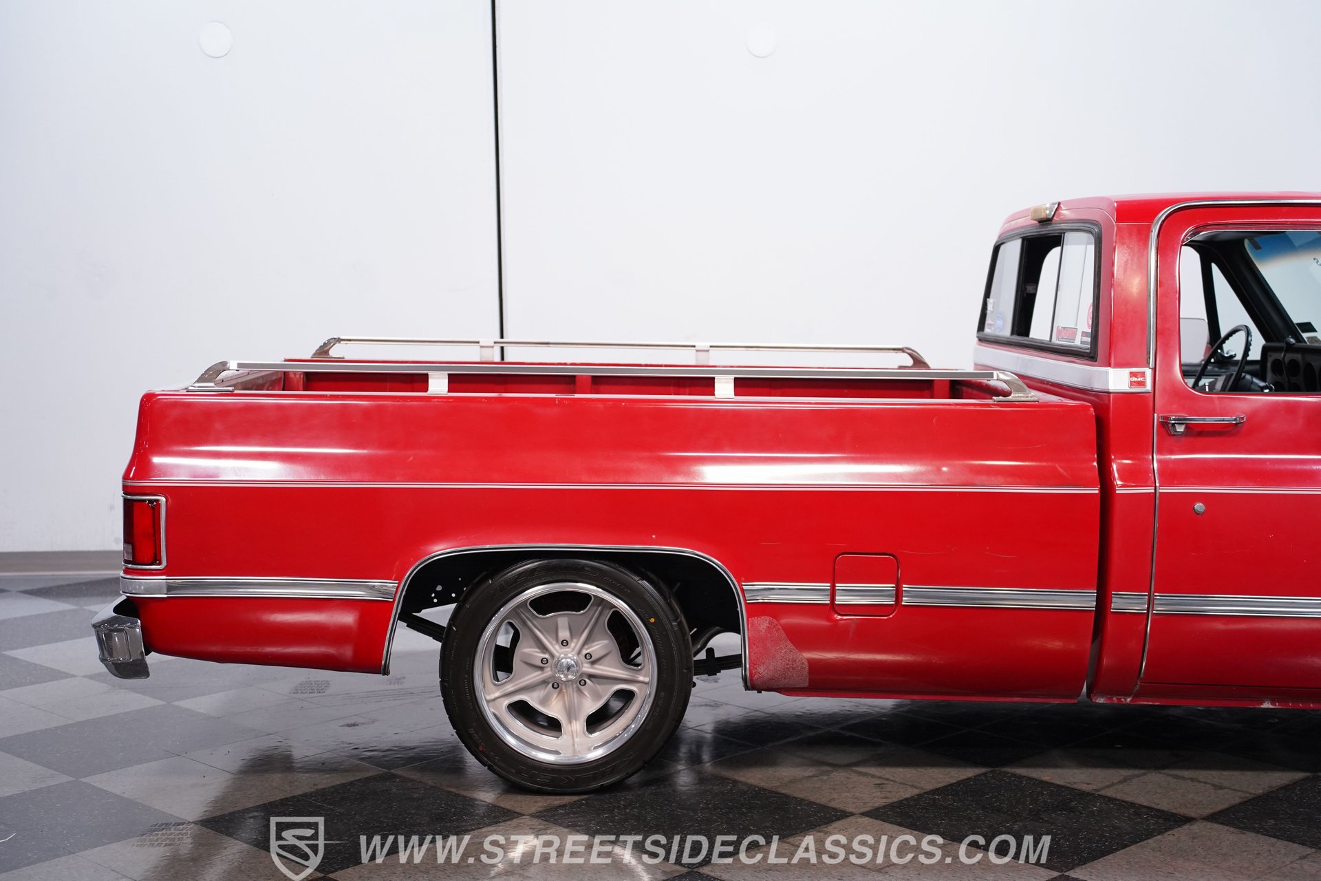 Used 1987 GMC Sierra 1500 2WD Regular Cab image 24