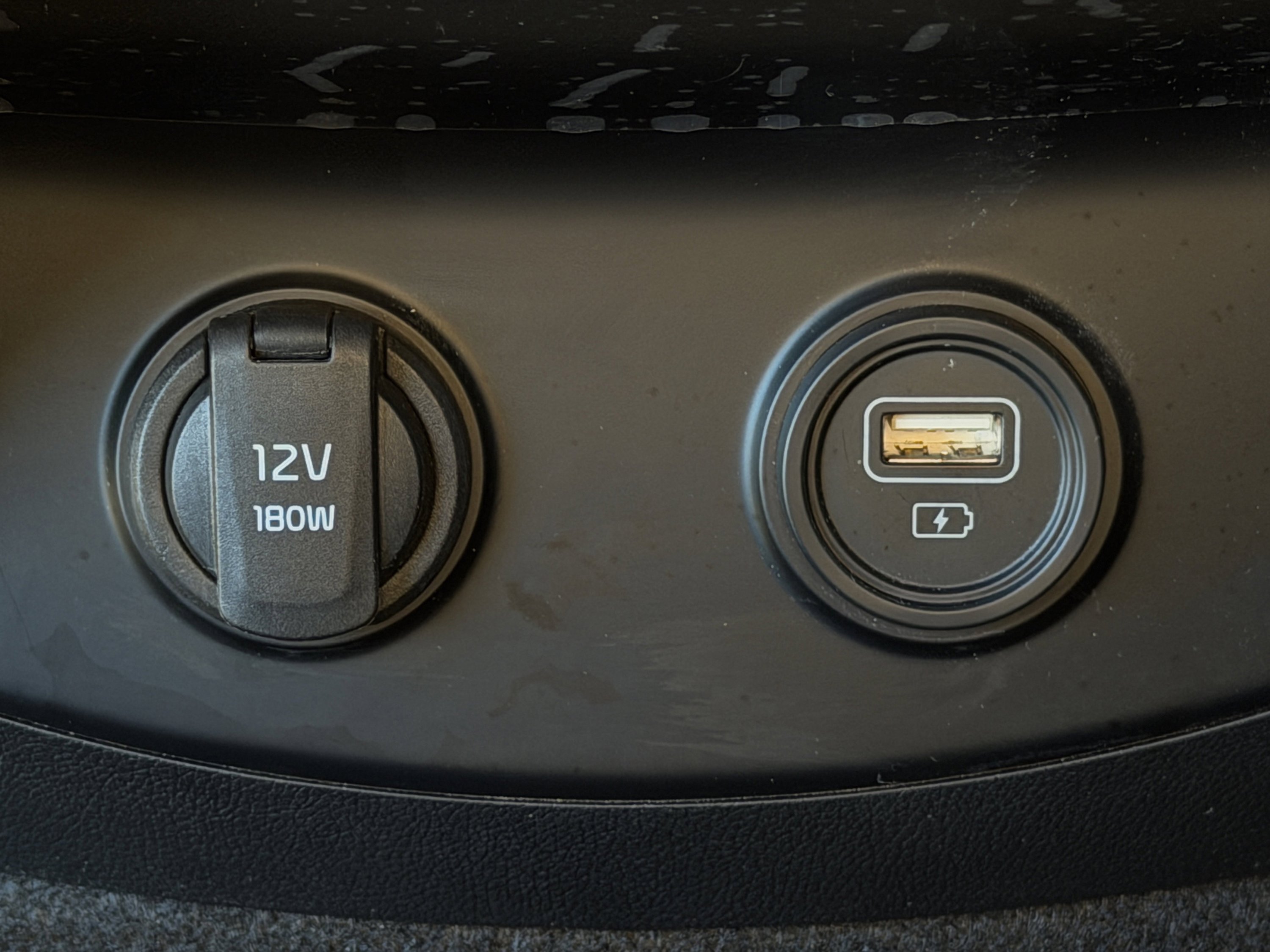 Used 2023 Kia Sorento EX image 28