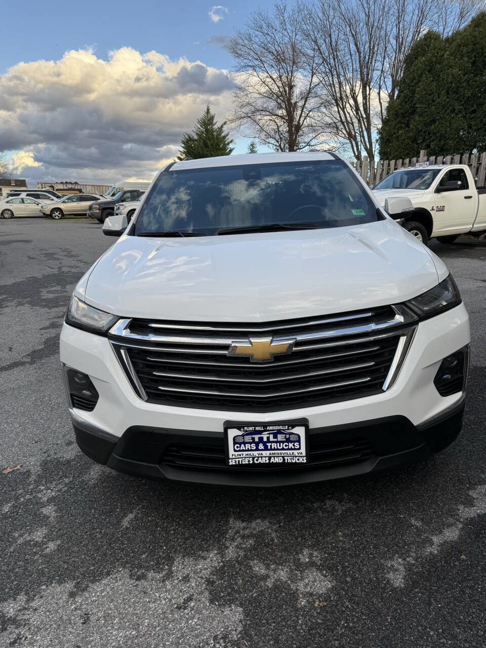 Used 2023 Chevrolet Traverse LT AWD/4WD image 9