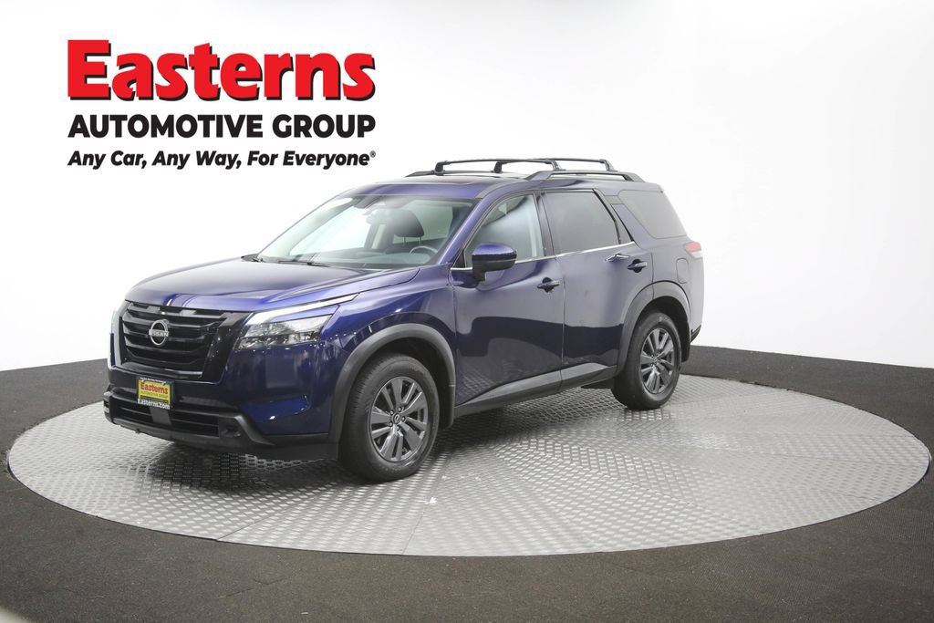 Used 2023 Nissan Pathfinder SV w/ SV Premium Package AWD/4WD image 57