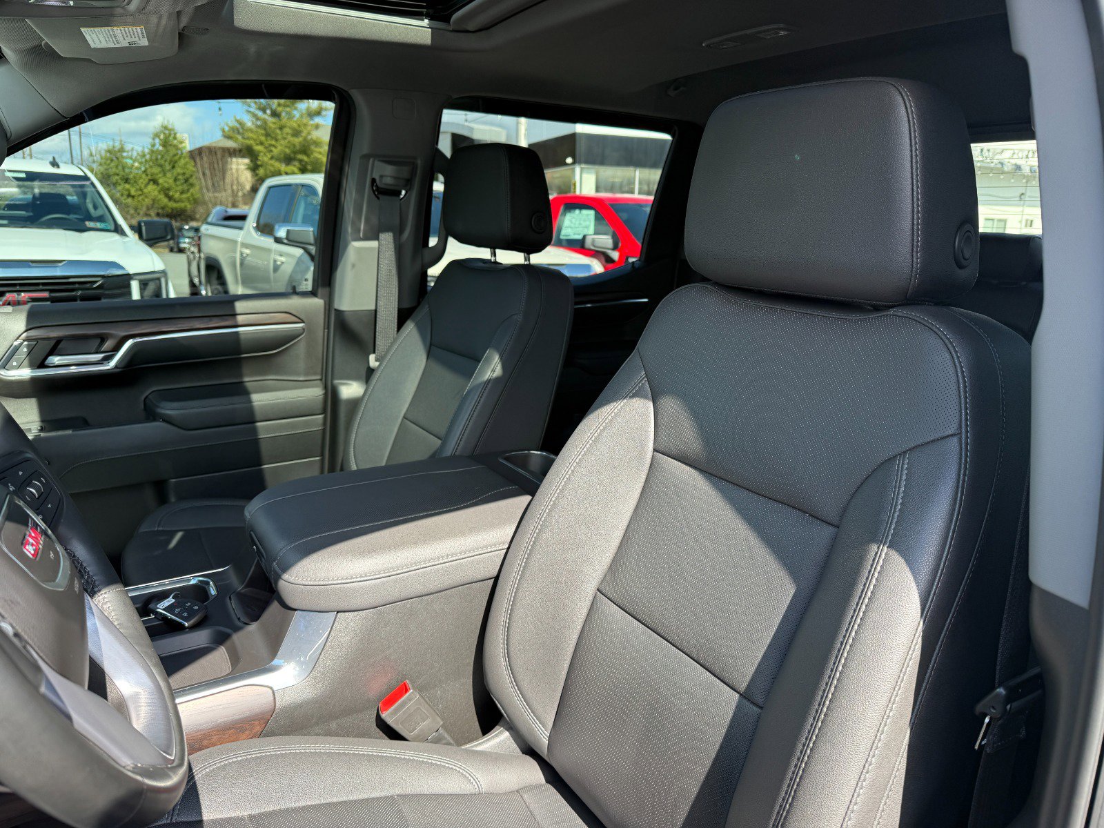 Used 2024 GMC Sierra 1500 SLT w/ SLT Premium Plus Package image 14