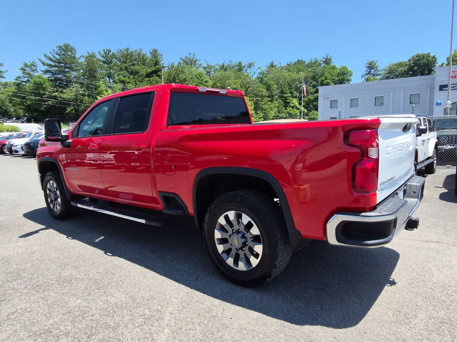 Used 2024 Chevrolet Silverado 2500 LT AWD/4WD image 6
