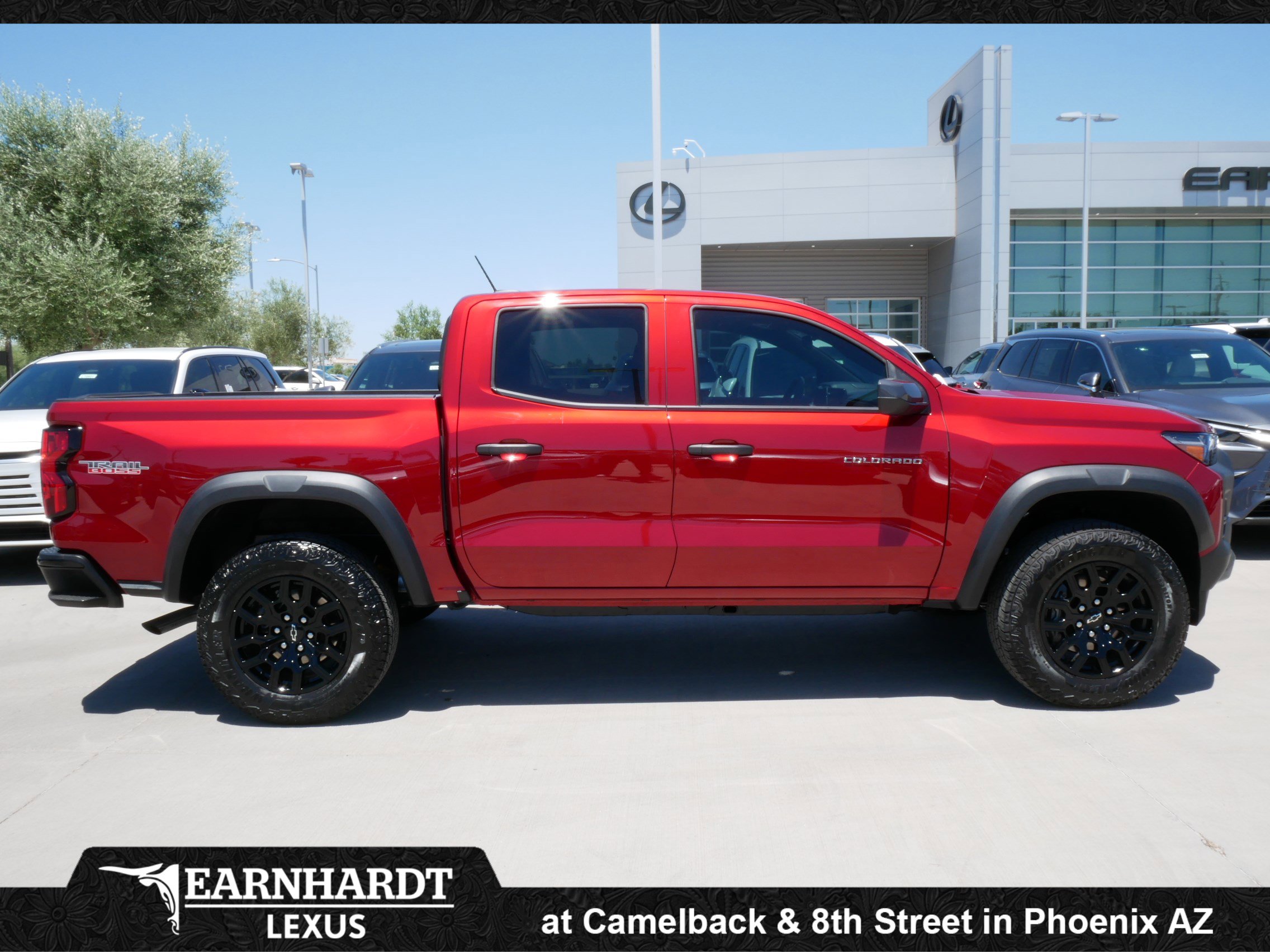 Used 2025 Chevrolet Colorado Trail Boss AWD/4WD image 11