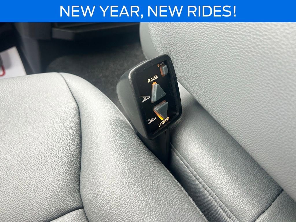 New 2025 Ford F350 XL w/ XL Chrome Package image 28