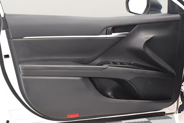 Used 2020 Toyota Camry SE w/ Carpet Mat Package FWD image 19