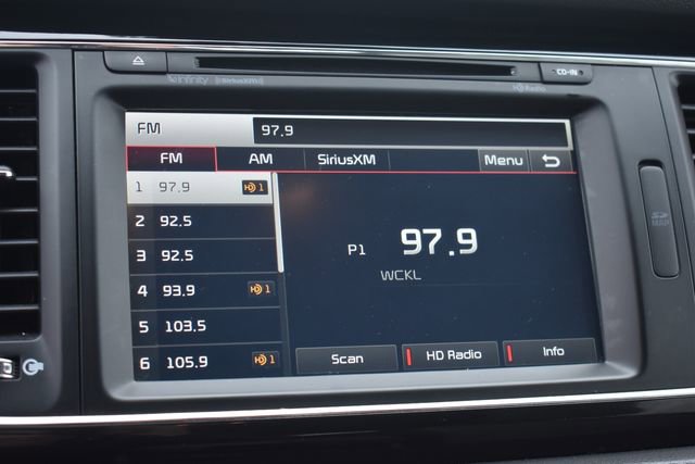 Used 2016 Kia Sedona SX image 31