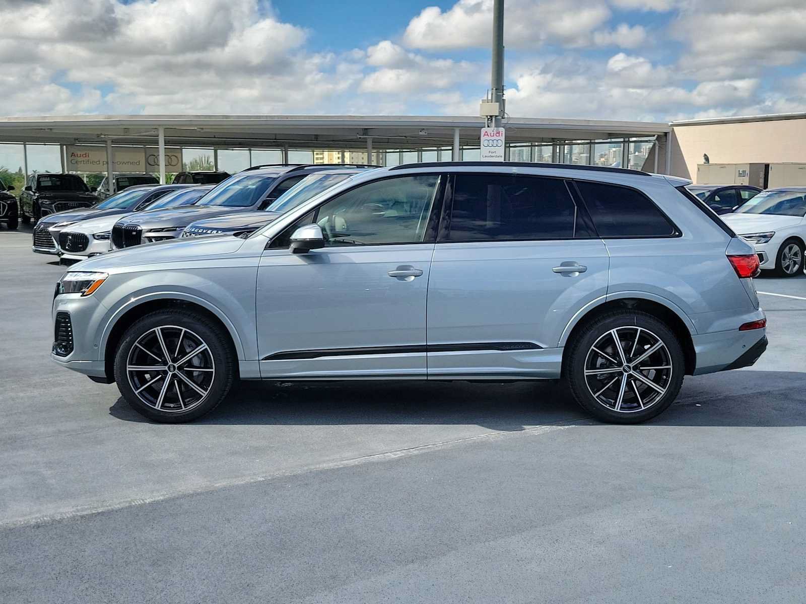 New 2026 Audi Q7 2.0T Premium Plus AWD/4WD image 3