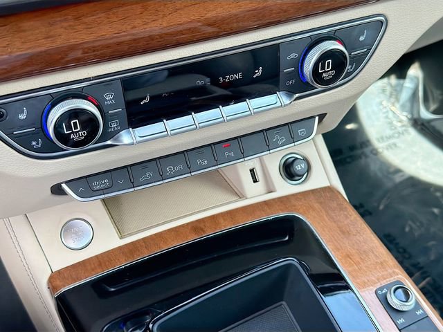 Used 2023 Audi Q5 e Prestige w/ Prestige Package AWD/4WD image 33